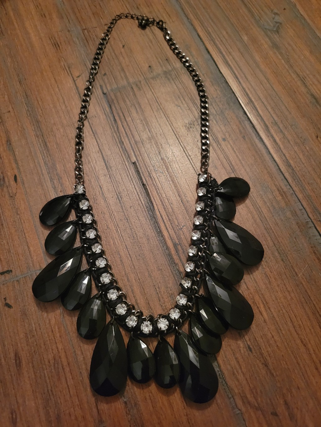 Black Teardrop And Rhinstone Bibb Necklace
